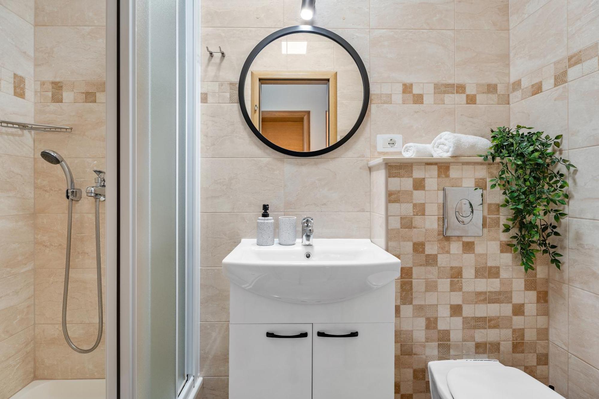 Apartments Bakota أوميس المظهر الخارجي الصورة